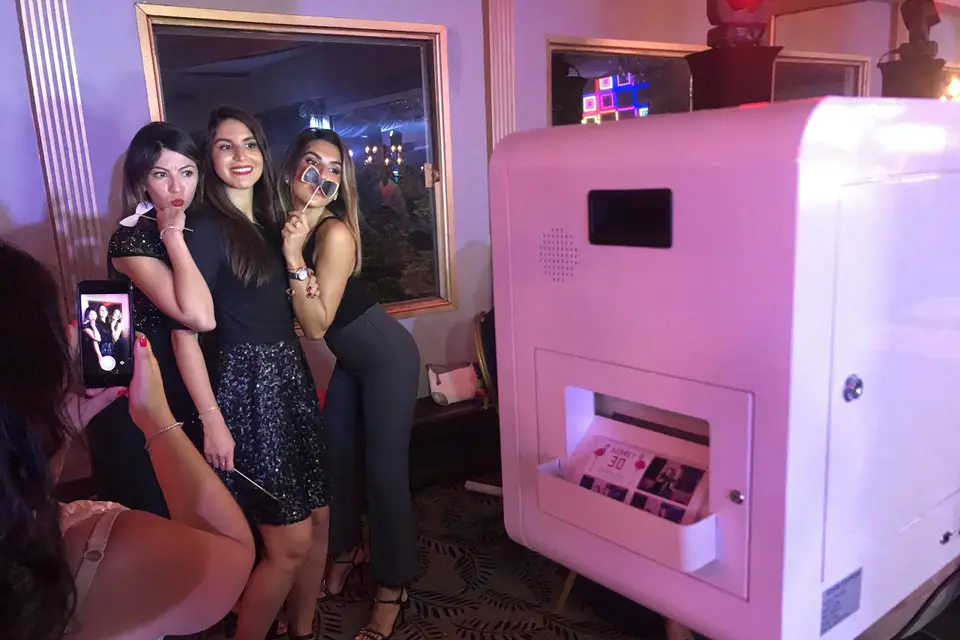 HappyFaceBox - Photobooth — photo 3