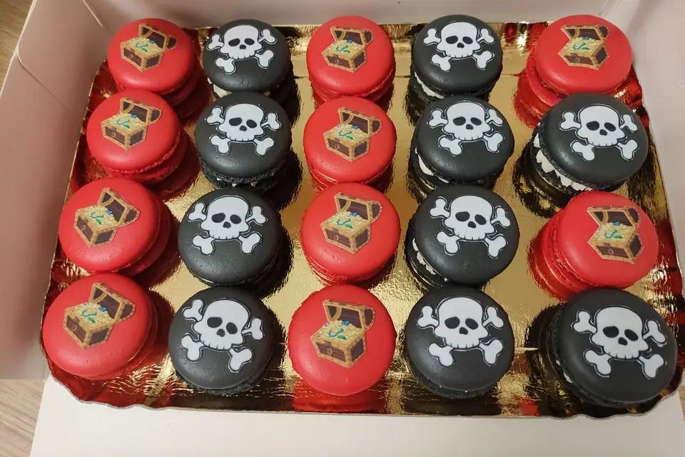 Araanza Cake's Store - Cake topper — photo 8