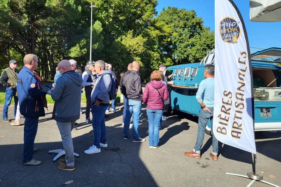 Happy Hour Van — photo 7