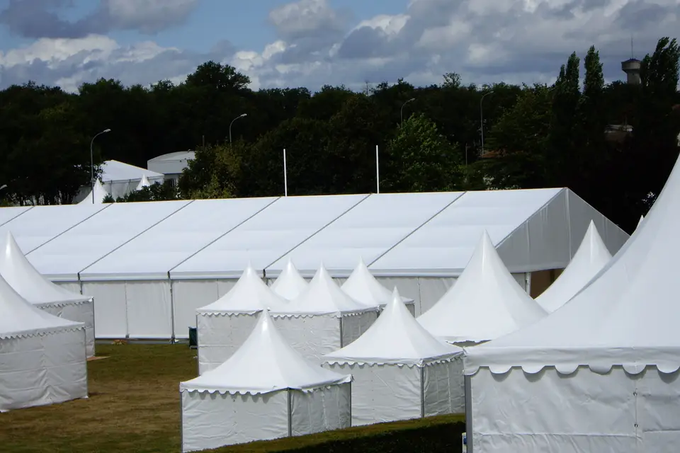 Abris Boxes Chapiteaux — photo 5