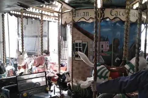 Carrousel Famille Roux — photo 4