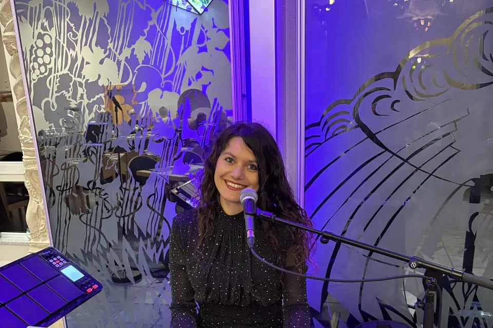 Claire Litzler — photo 3