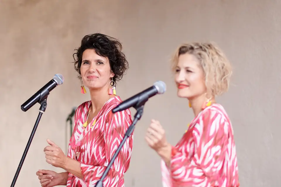 Priscillia Sisters — photo 1