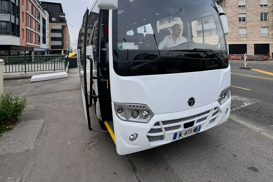 Bus Group — photo 3