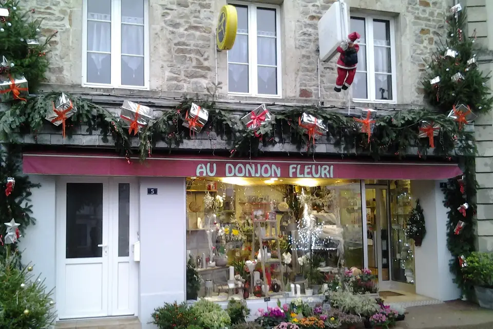Au Donjon Fleuri