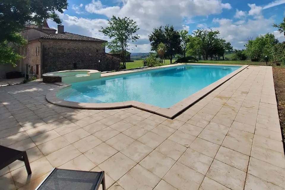 Domaine Des Deux Tours — photo 1