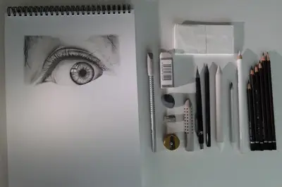 Crayons Gris - Kael Ghillo — photo 1