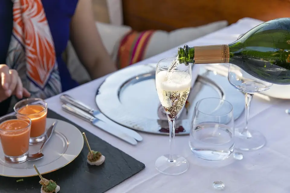 Paris Yacht 1 — photo 2