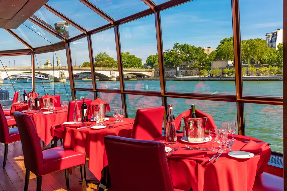 Bateaux-Mouches — photo 8