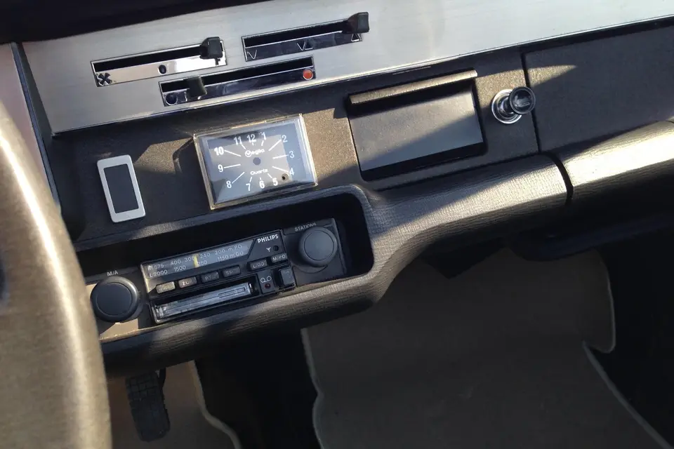 Peugeot 304s cabriolet — photo 8