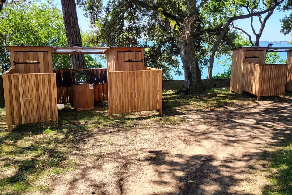 Ossatur - Toilettes sèches — photo 1