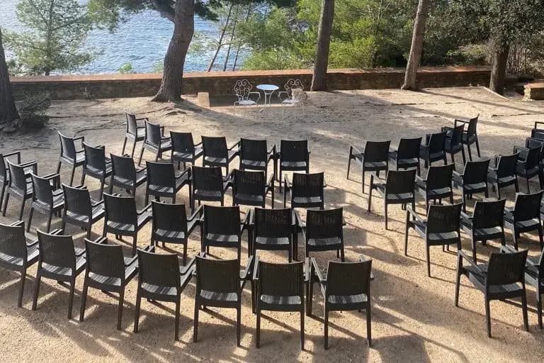 Hôtel Restaurants Le Provençal — photo 4