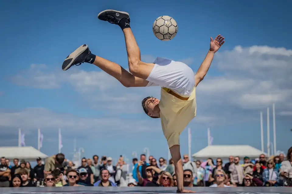 Ben Freestyle — photo 2