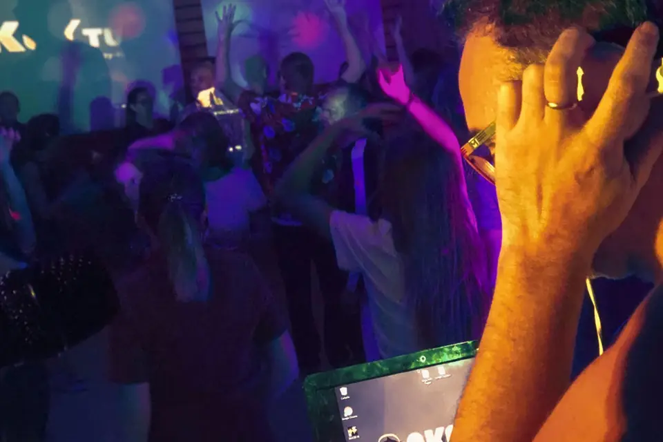 4em Dimension — photo 2