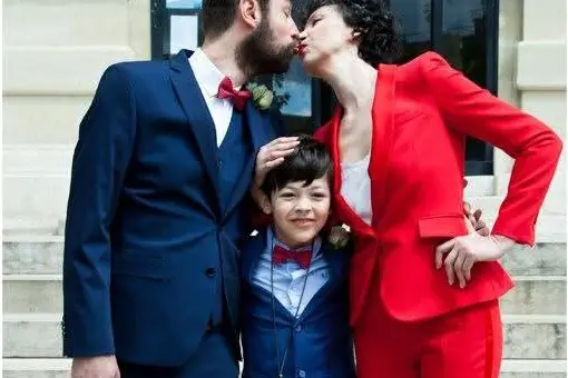 Ton Book Photo — photo 7