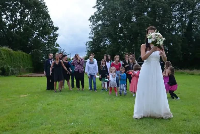 Ton Book Photo — photo 4