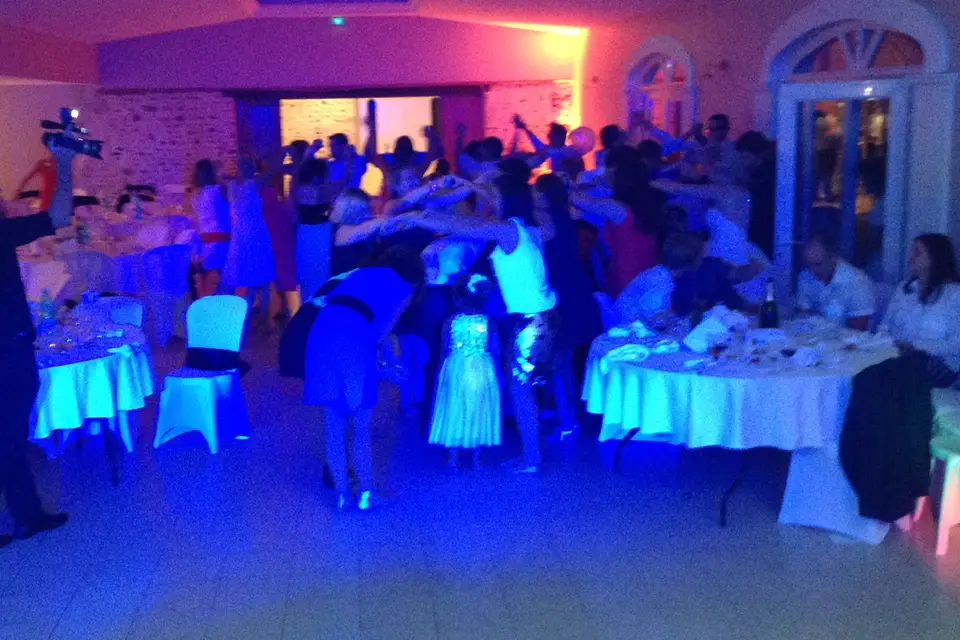 Black and White — photo 7