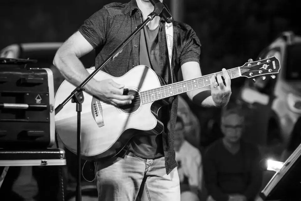 Mister Lo — photo 2