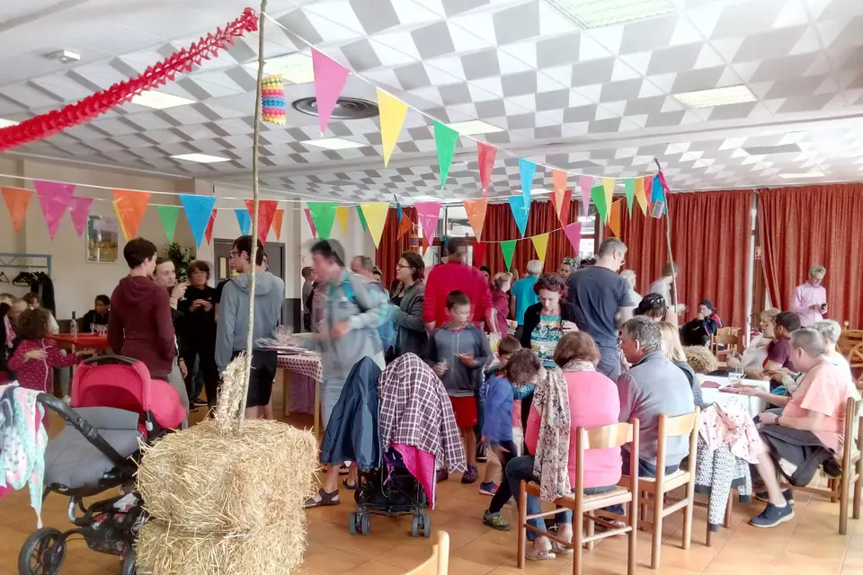 Bola Bola — photo 1