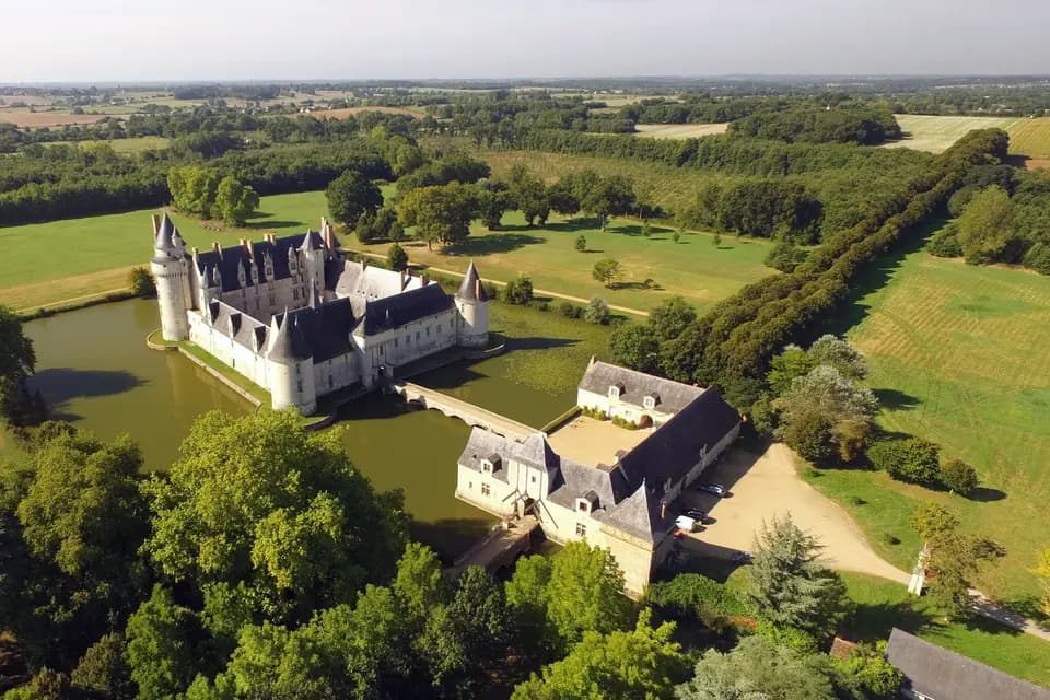 Château du Plessis-Bourré — photo 2