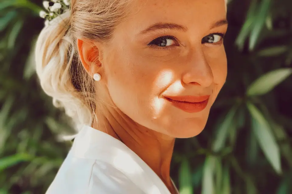 Lou Makeup Artist — photo 7