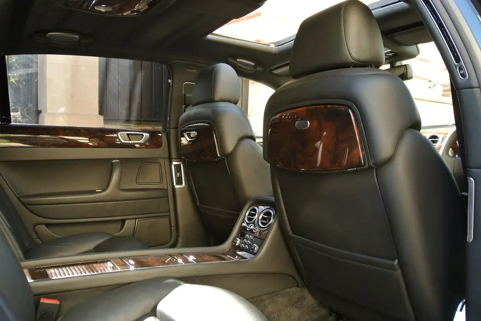 Azoulay Location — photo 3