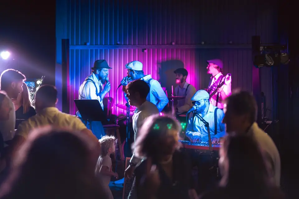 Yesterdays — photo 2