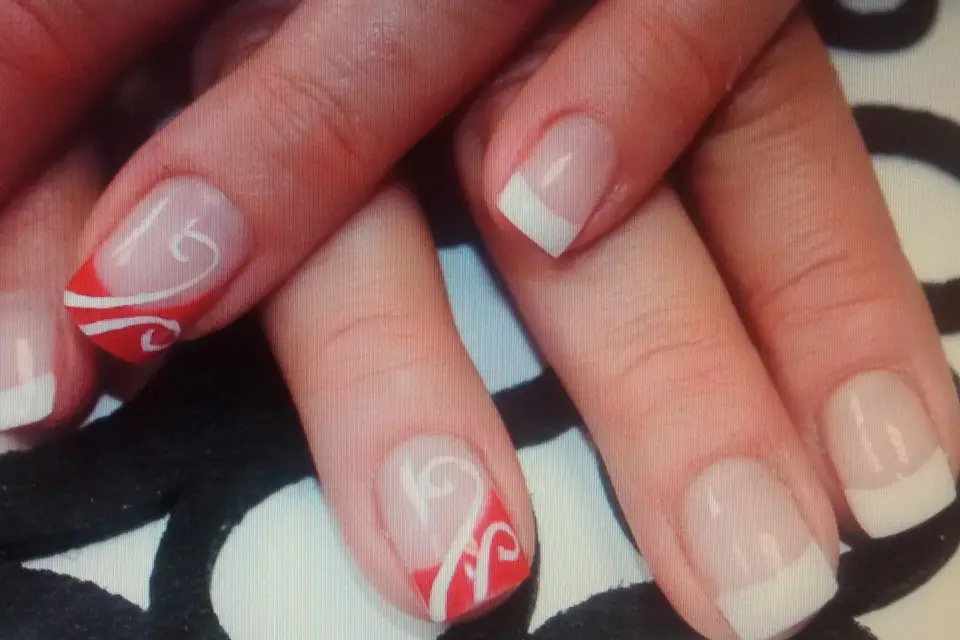 Belle Dame Papillon Nails — photo 3