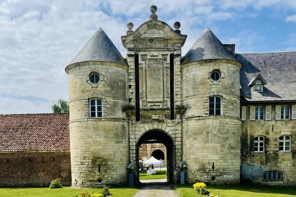 Château d'Esnes — photo 1