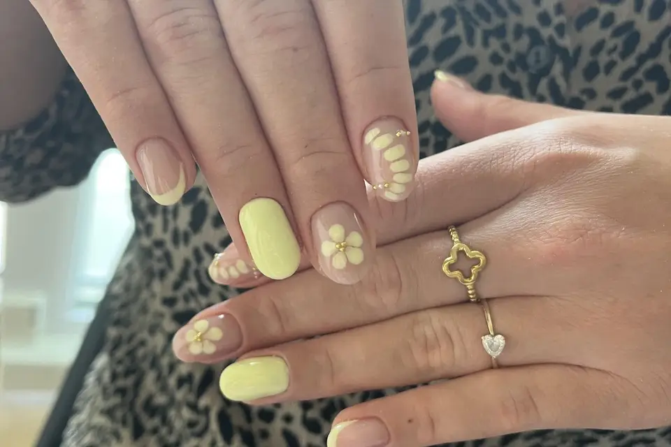 Nails by Madame B — photo 8