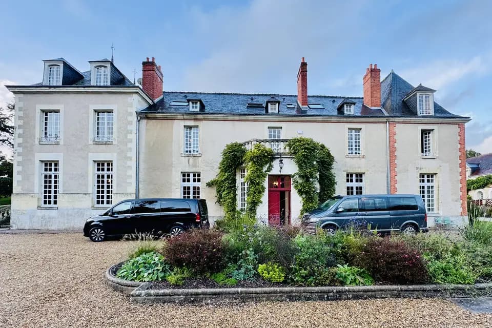 Amboise Shuttle — photo 2