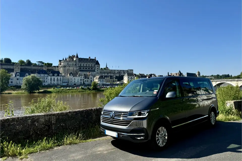 Amboise Shuttle