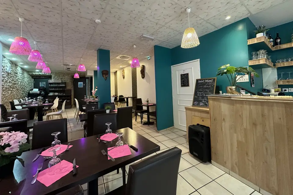 Moz House — photo 1