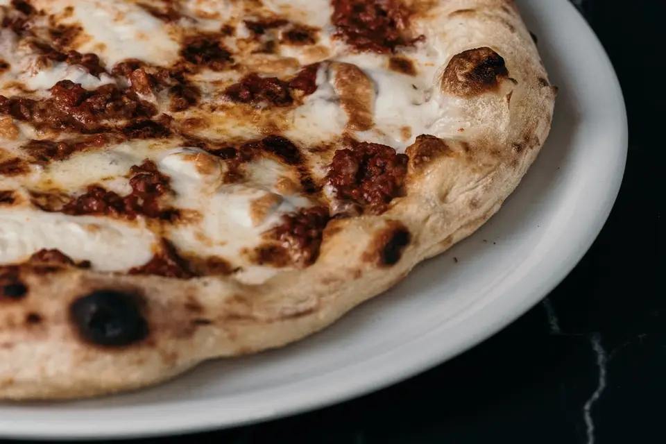 No Pineapple Pizza — photo 7