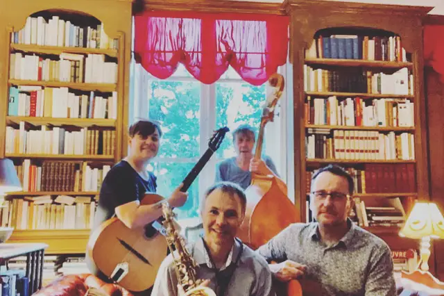 Gypsy Groovin - Jazz Manouche — photo 8