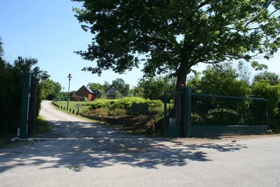 Gouville Val D'Iton — photo 3