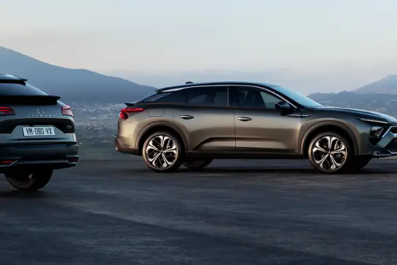 Midi Auto 56 — photo 1