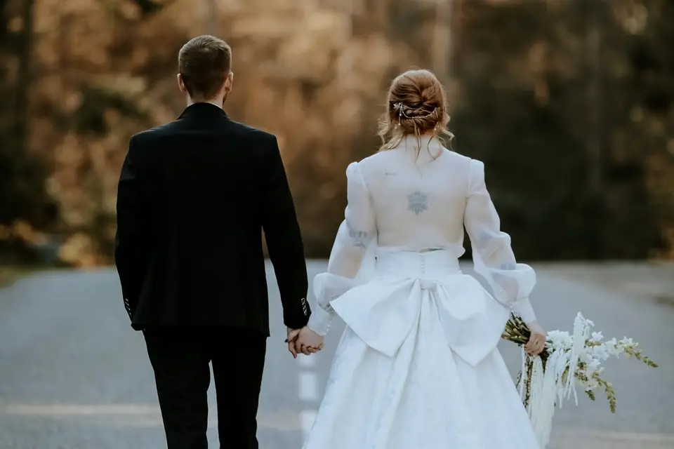 De la Rose à la Lune