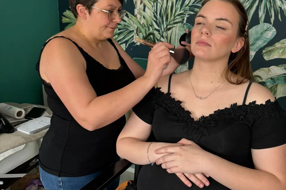 Emily Darcy - à domicile