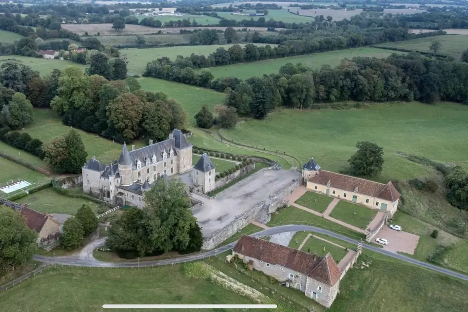 Château des Feugerets — photo 1