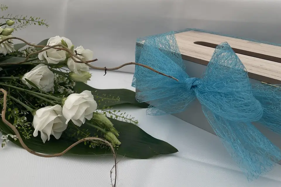 AT the party — photo 6