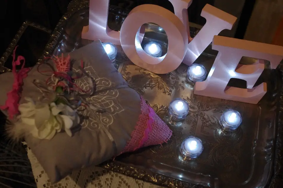 Love is in the Air — photo 2