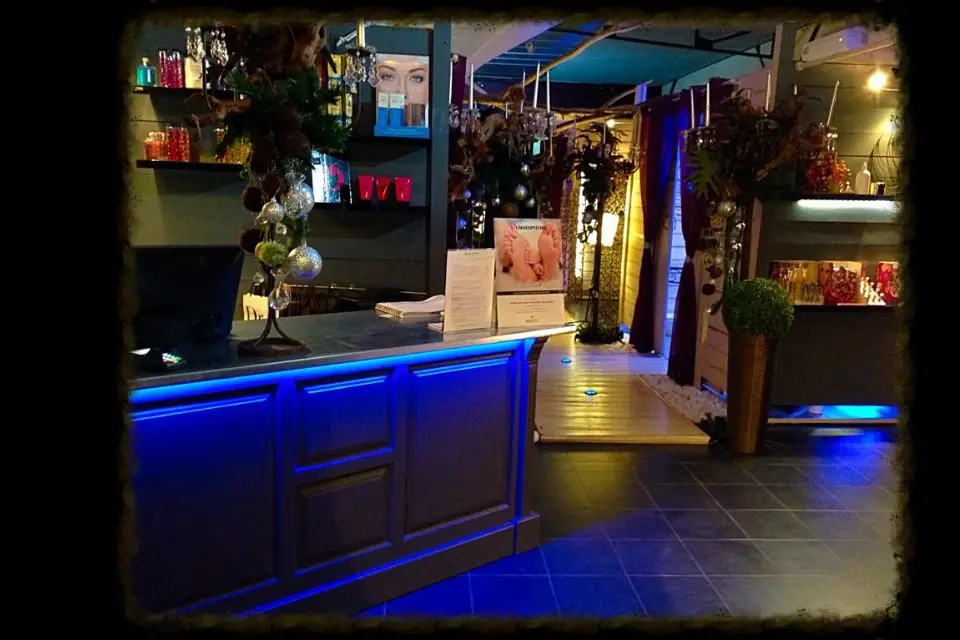 En Aparté — photo 1