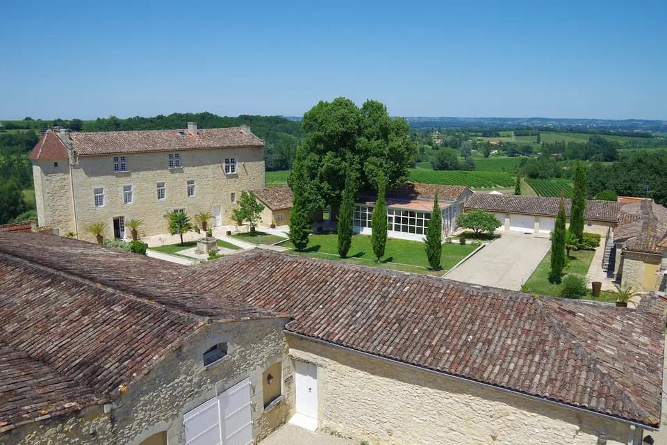 Château Isabeau de Naujan — photo 1