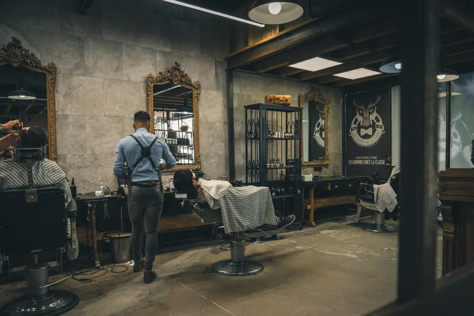 Simon Clark — photo 2