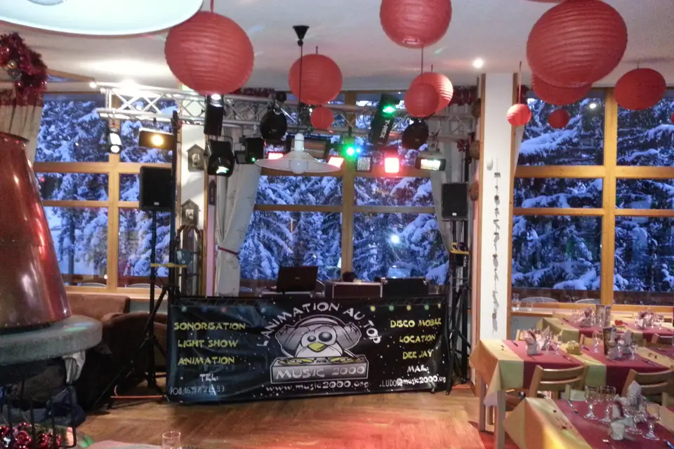 Music 2000 — photo 7