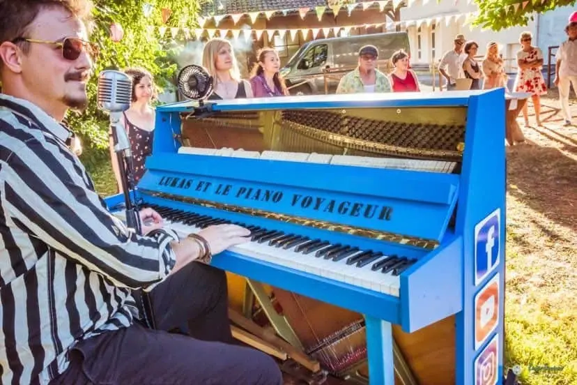 Lukas et le piano voyageur — photo 1