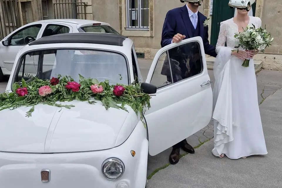 Burgundy Vintage Cars — photo 2