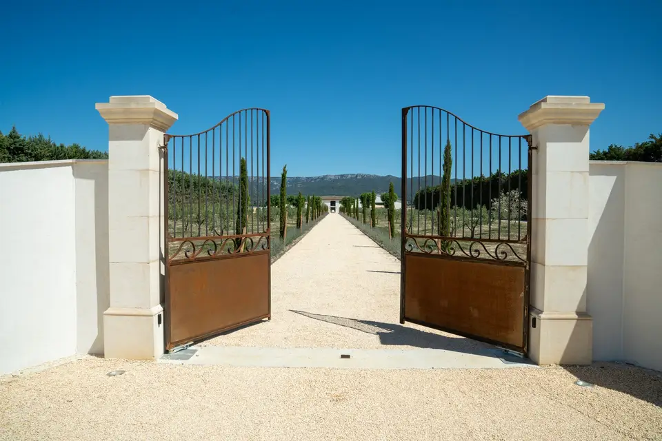 Mas du Mazet — photo 1