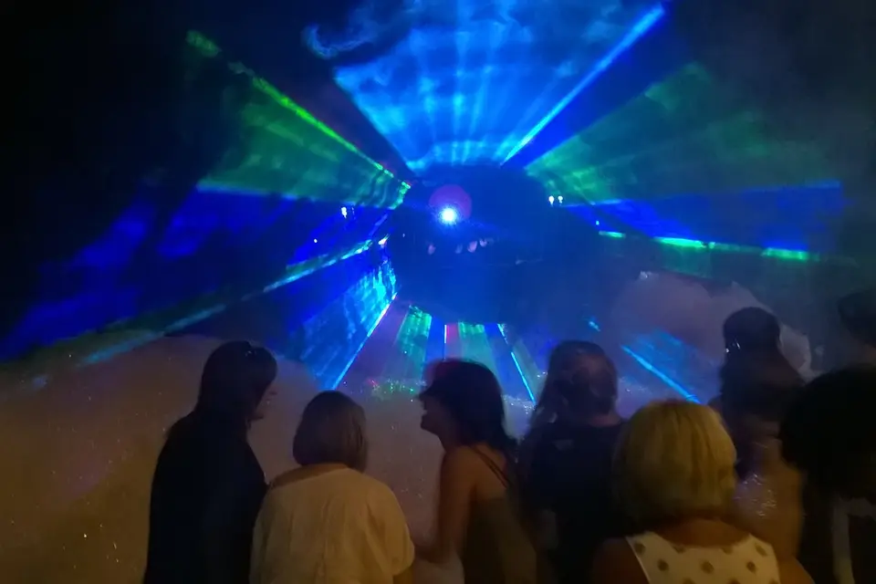 Marco Perry — photo 3